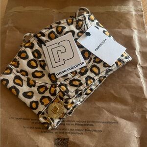 Beautiful crop top! I have another one is absolutely beautiful!